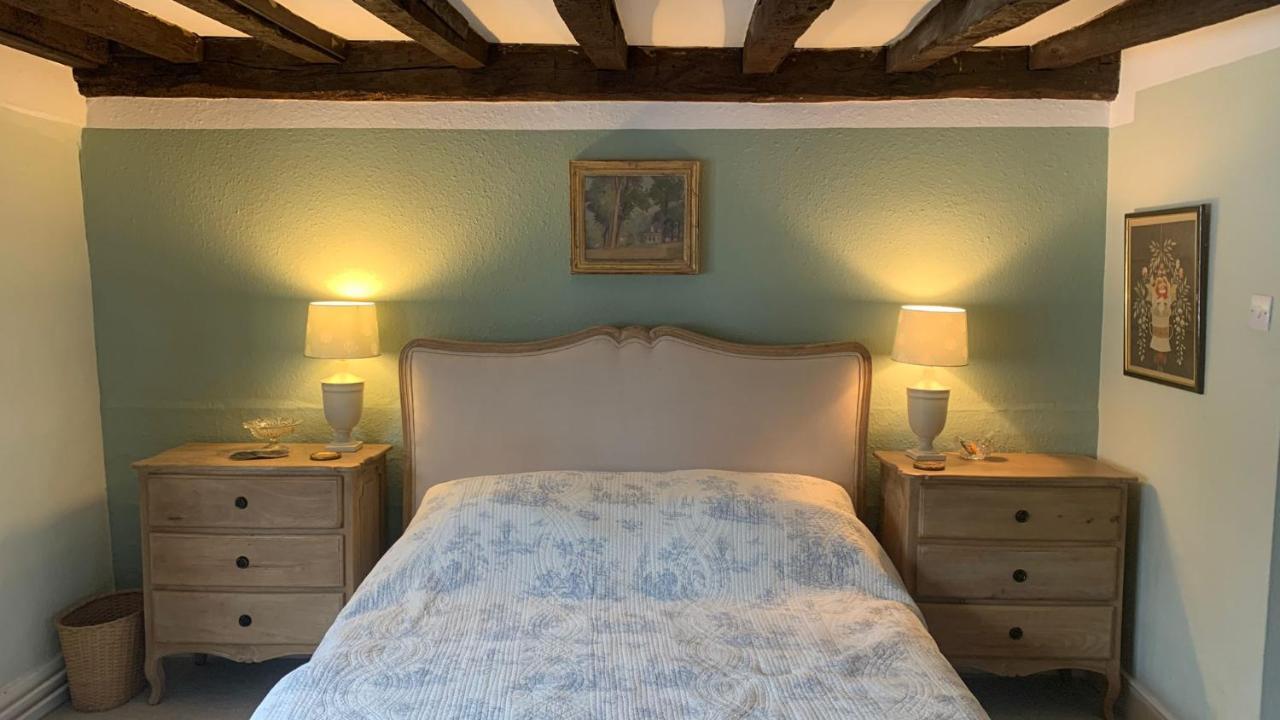 The Totnes Guest House. Upstairs At Zappa'S Bagian luar foto