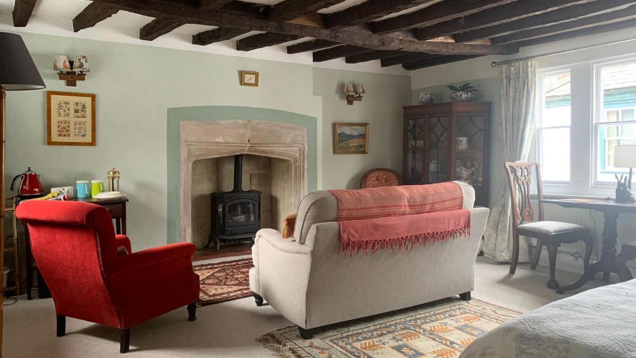 The Totnes Guest House. Upstairs At Zappa'S Bagian luar foto