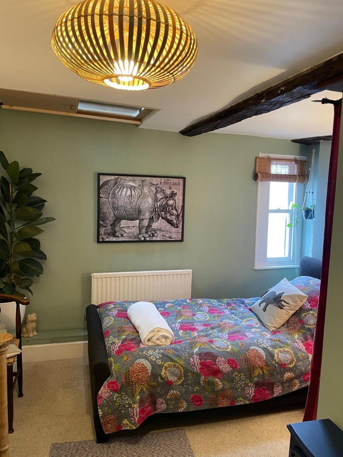 The Totnes Guest House. Upstairs At Zappa'S Bagian luar foto